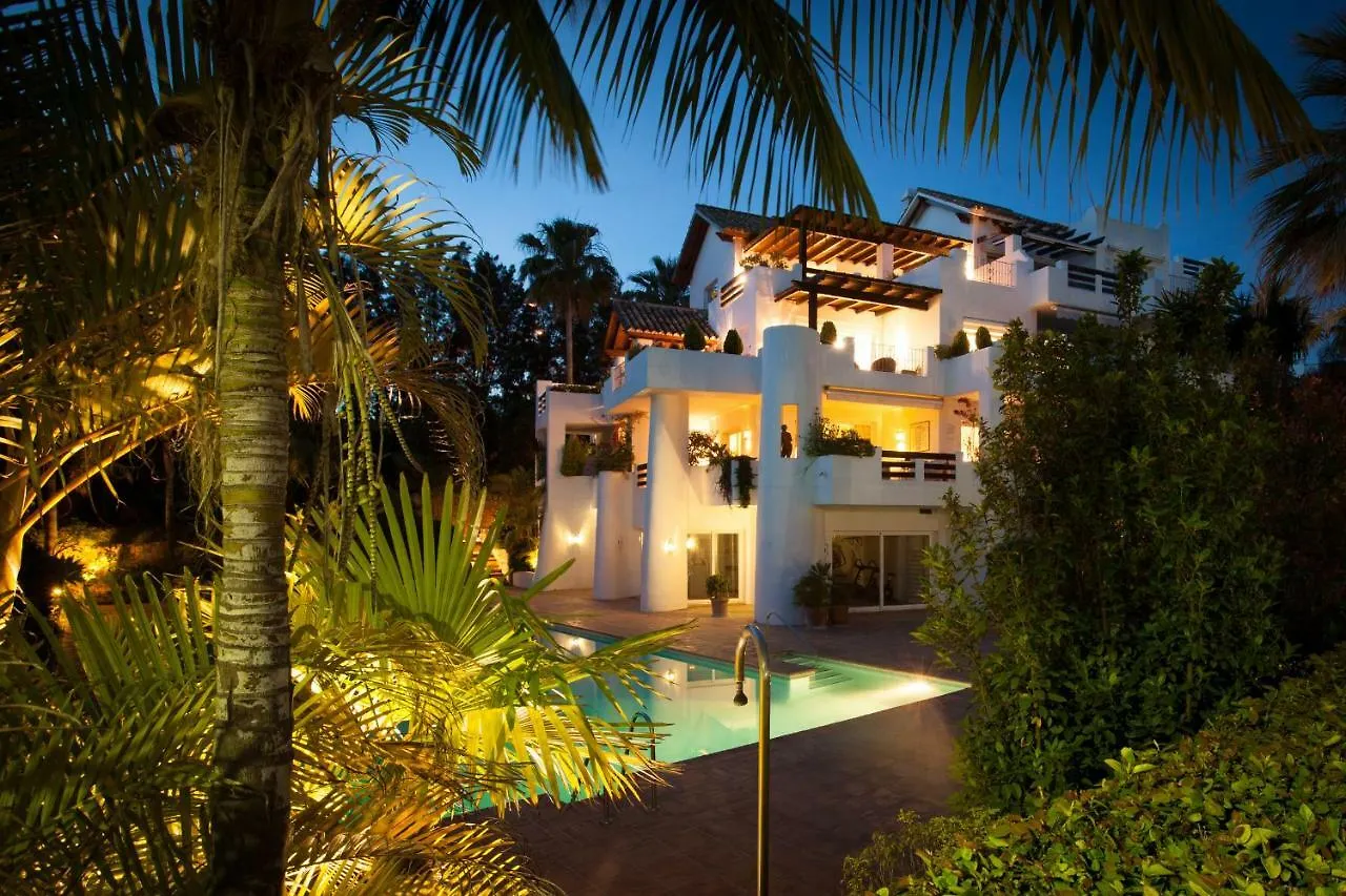 Hanami Alcazaba Beach Penthouse 에스테포나