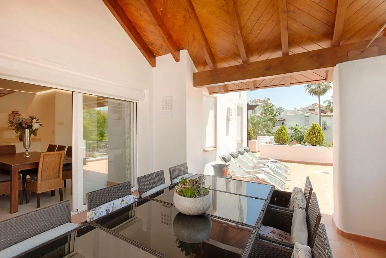 Διαμέρισμα Hanami Alcazaba Beach Penthouse Εστεπόνα