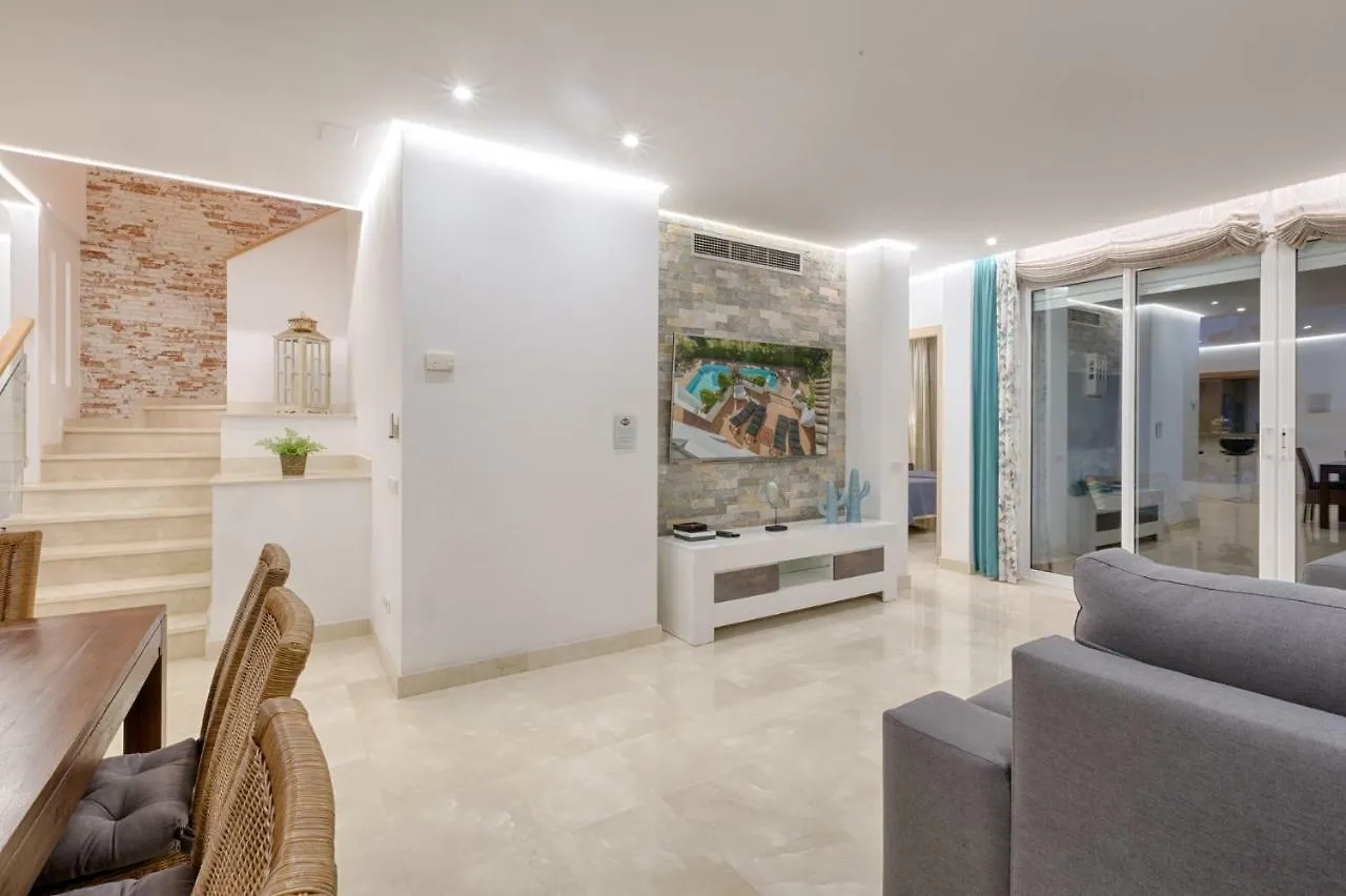 Διαμέρισμα Hanami Alcazaba Beach Penthouse Εστεπόνα
